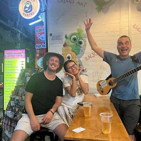 Lazy Gibbon 1 Chiang Mai - Tha Phae Gate Hostel ภายนอก รูปภาพ