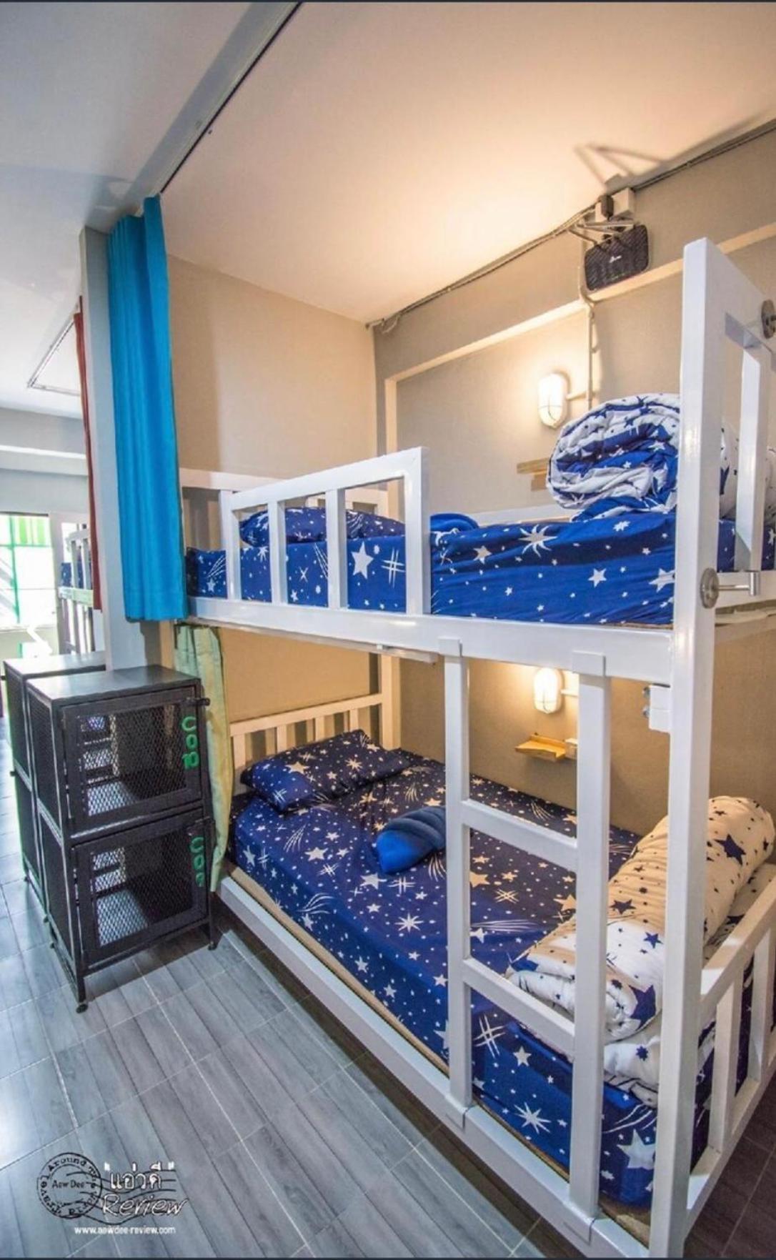 Lazy Gibbon 1 Chiang Mai - Tha Phae Gate Hostel ภายนอก รูปภาพ